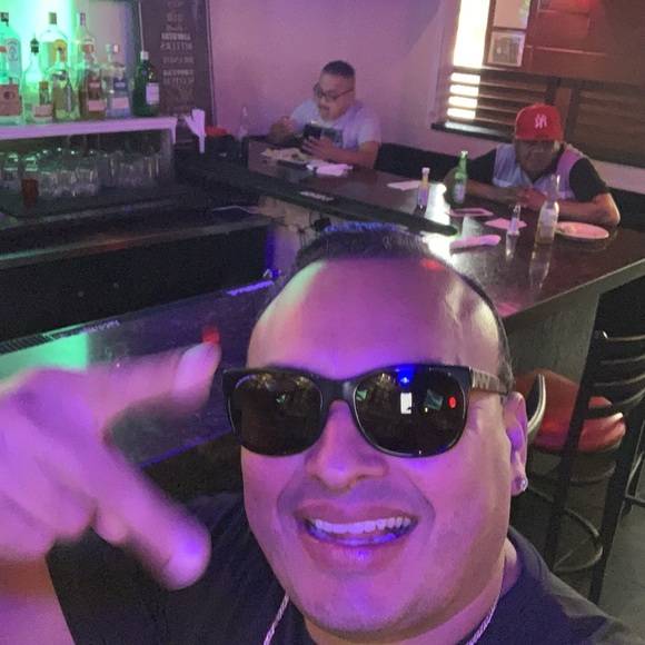 Meet your Posher, Javier trejo - Picture 4 of 4